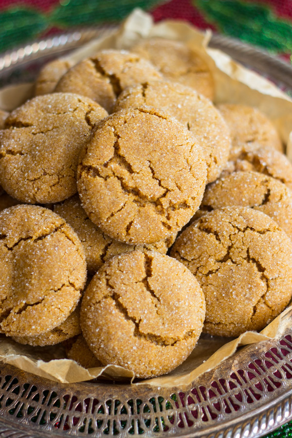 Cracked Top Ginger Cookies