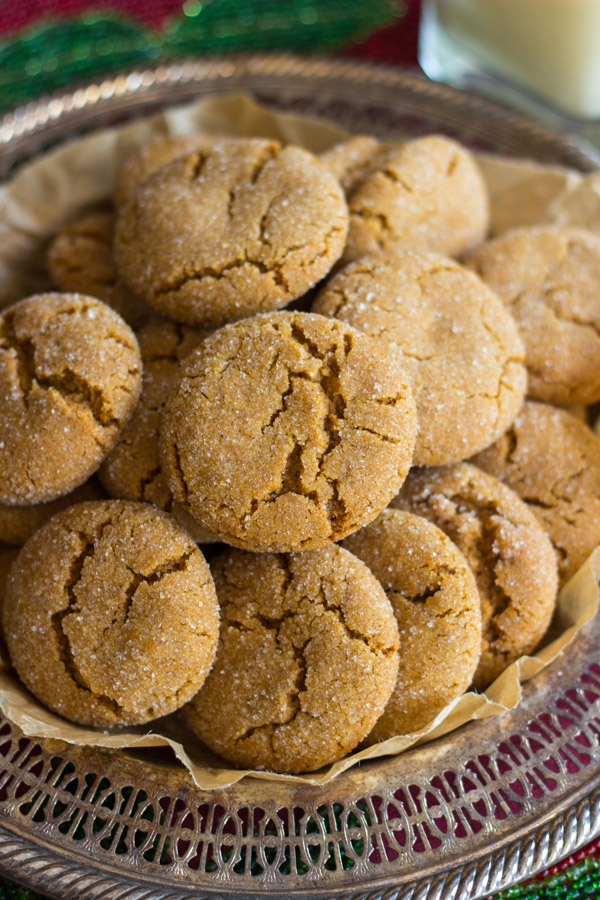 Cracked Top Ginger Cookies