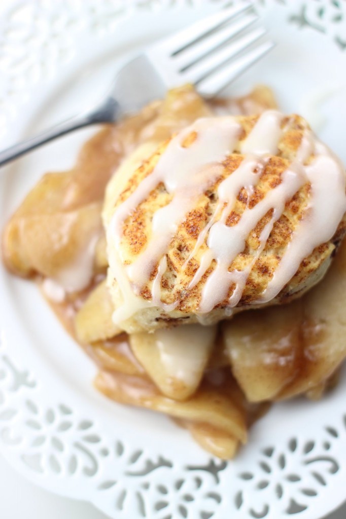 Apple Pie Cinnamon Roll Cobbler - The Gold Lining Girl