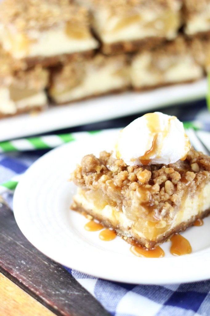 apple cheesecake streusel bars with gingersnap walnut crust 9