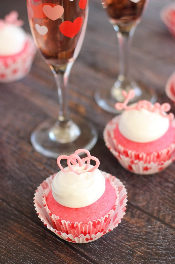 pink champagne cupcakes with marshmallow frosting and chocolate hearts 12