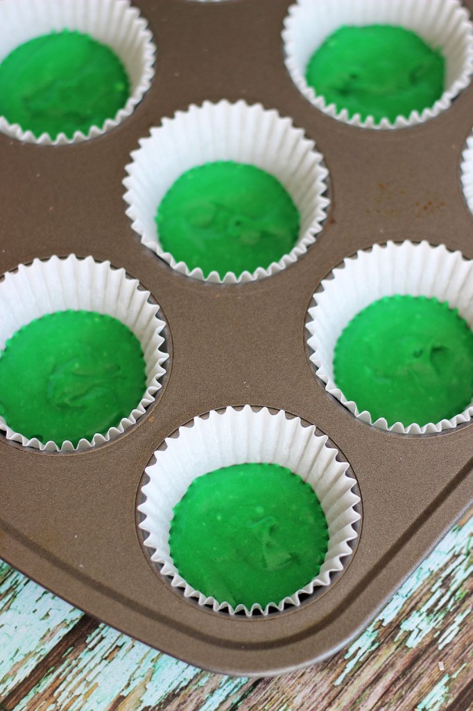 st. patrick's day cupcakes green ombre cupcakes 3