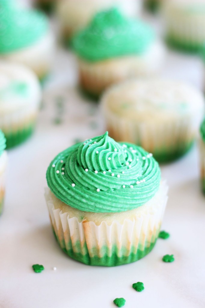 st. patrick's day cupcakes green ombre cupcakes 9