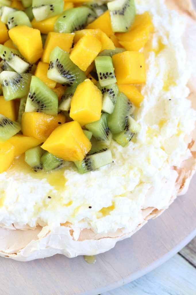 coconut pavlova with mascarpone and mango kiwi compote 17