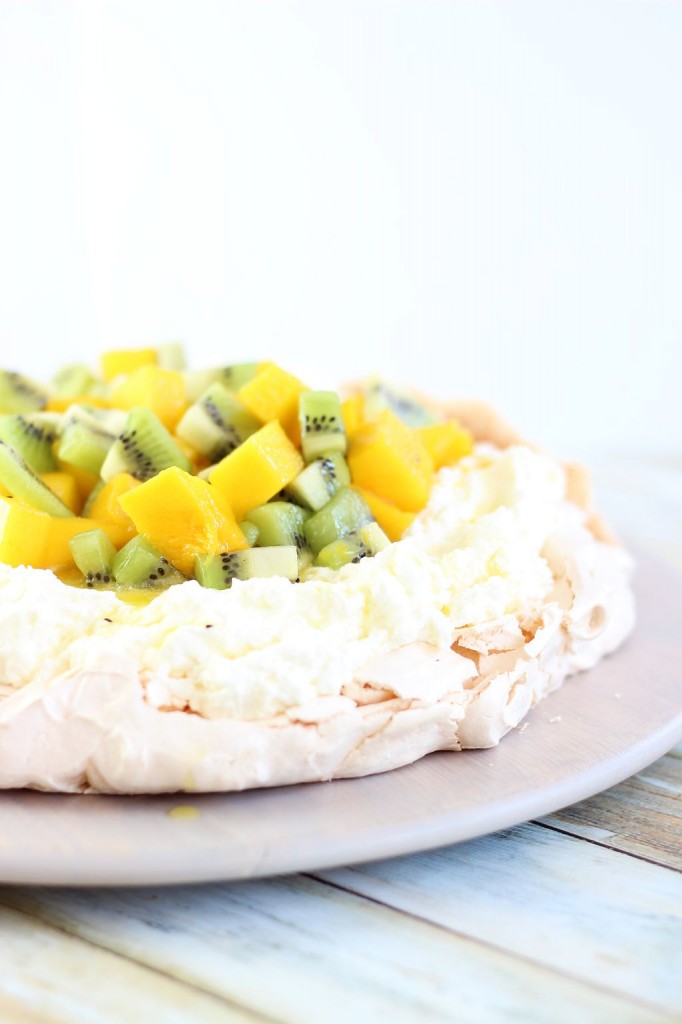 coconut pavlova with mascarpone and mango kiwi compote 23