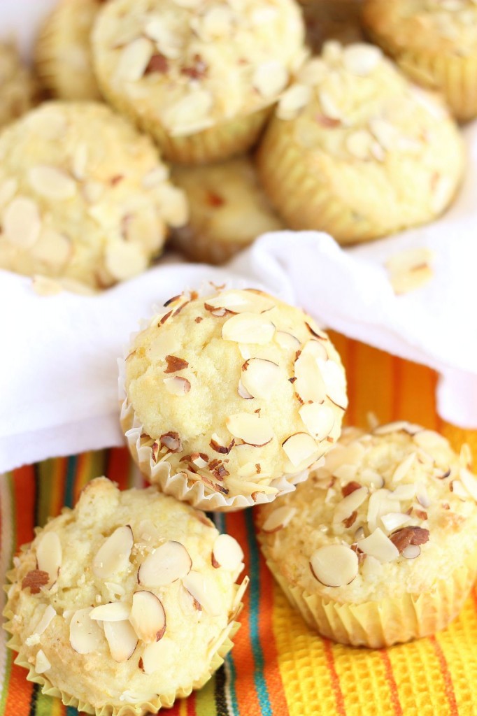 lemon almond ricotta muffins 10