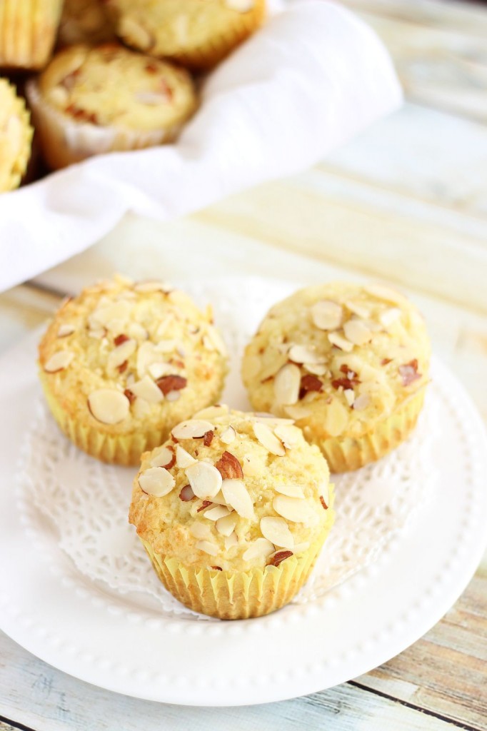 lemon almond ricotta muffins 13