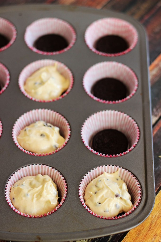 mini peanut butter oreo peanut butter cheesecakes 1