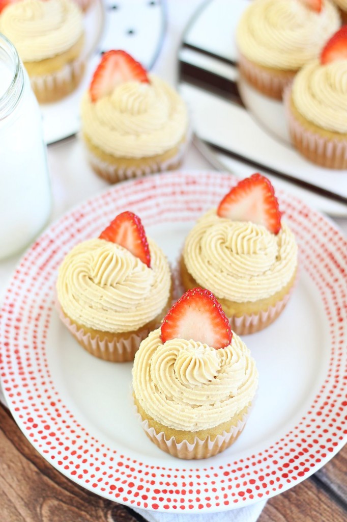 peanut butter & jelly cupcakes 15