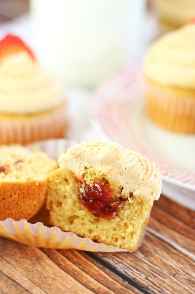 Peanut Butter & Jelly Cupcakes