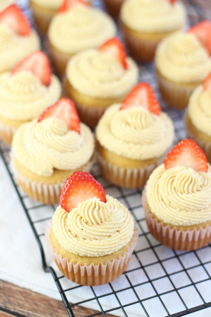 peanut butter & jelly cupcakes 23