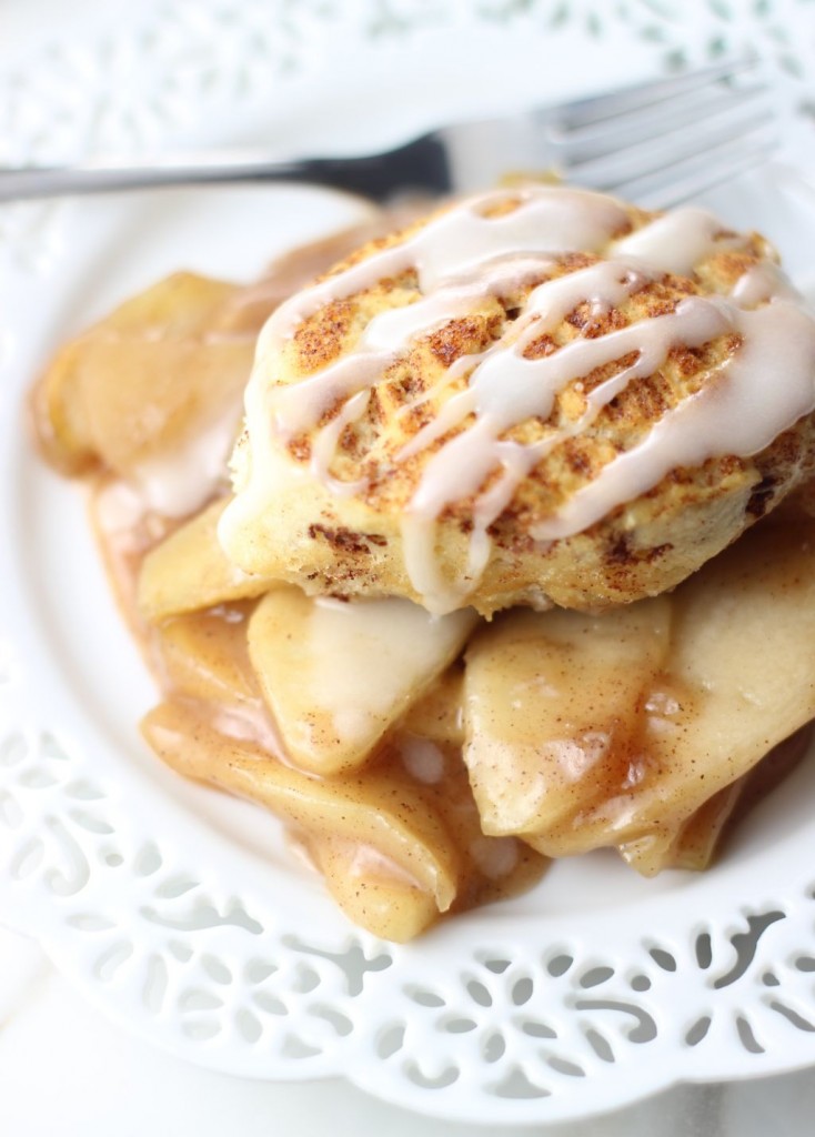 apple pie cinnamon roll cobbler 9