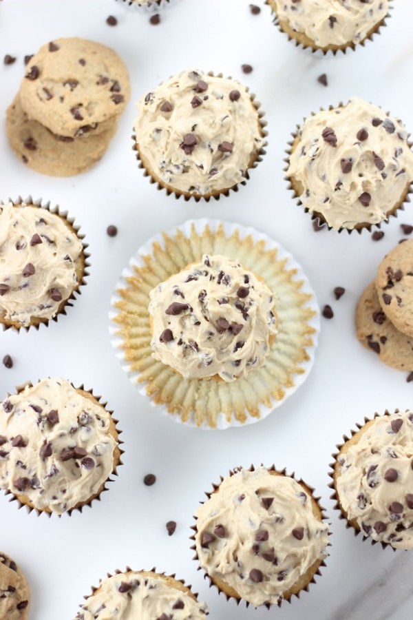Chocolate Chip Cookie Dough Cupcakes The Gold Lining Girl