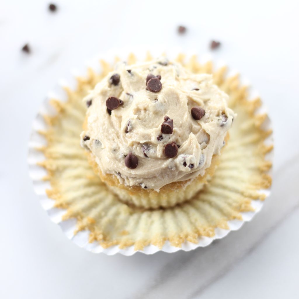 chocolate chip cookie dough cupcakes 17