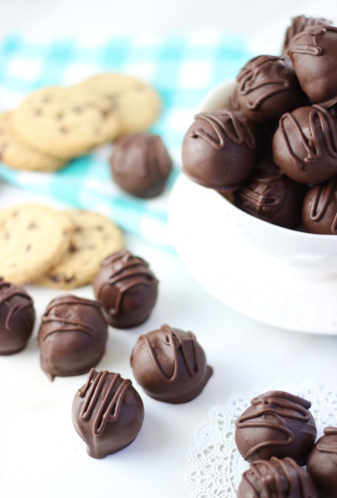 chocolate chip cookie dough truffles 4