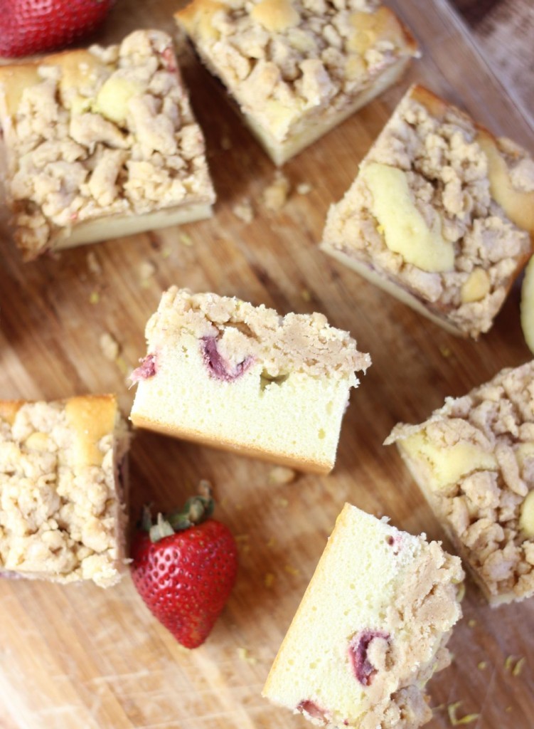 roasted strawberry lemonade crumb coffee cake 16