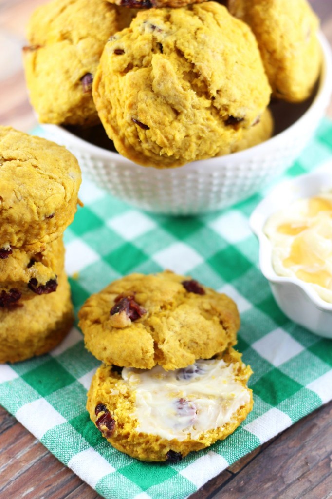 pumpkin cranberry biscuits 10