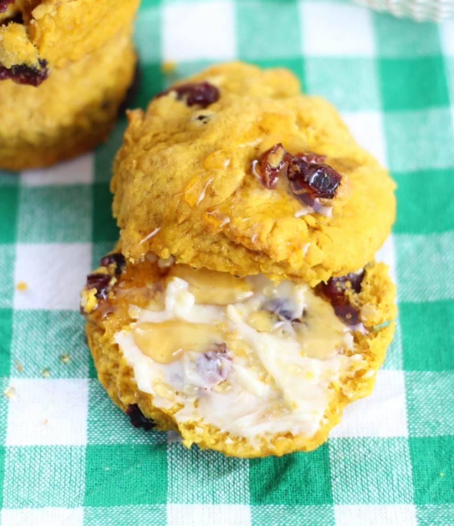 pumpkin cranberry biscuits 15