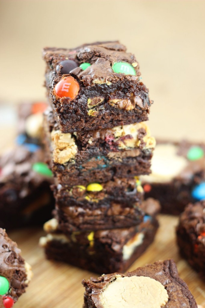 leftover halloween candy bar brownies 35