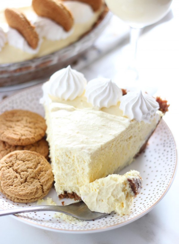 Eggnog Cheesecake with Gingersnap Crust