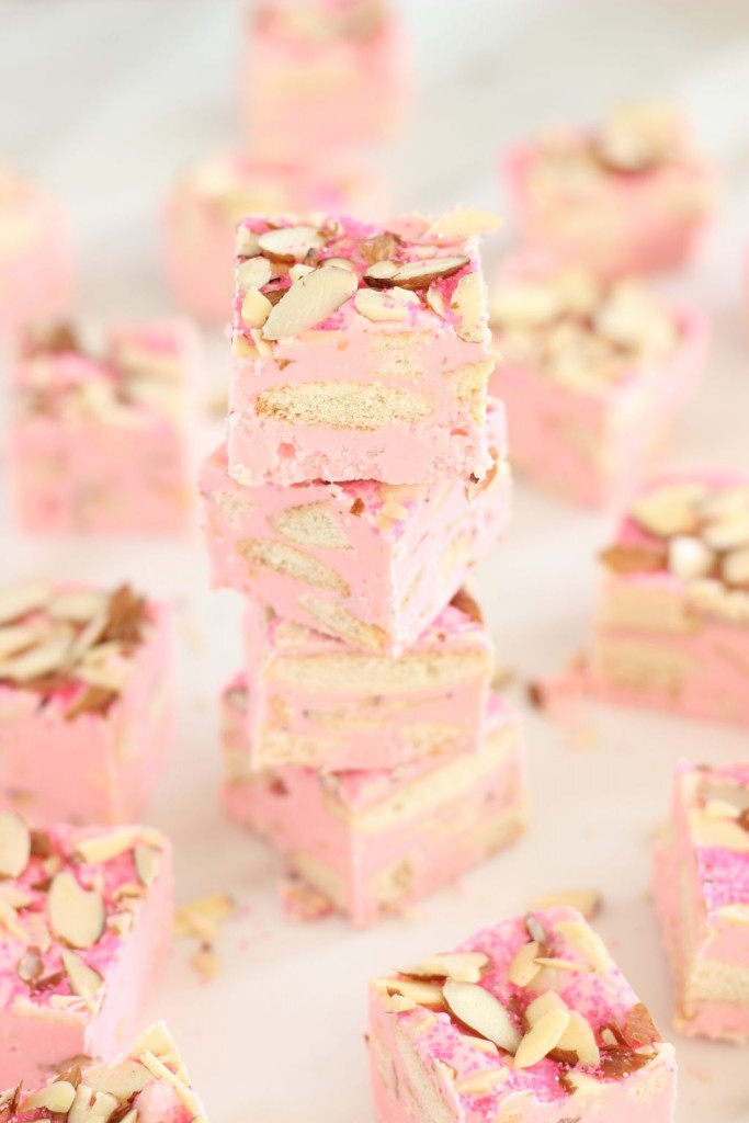 5 minute strawberry shortcake fudge 8