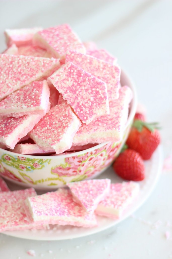 strawberry cake batter bark 10