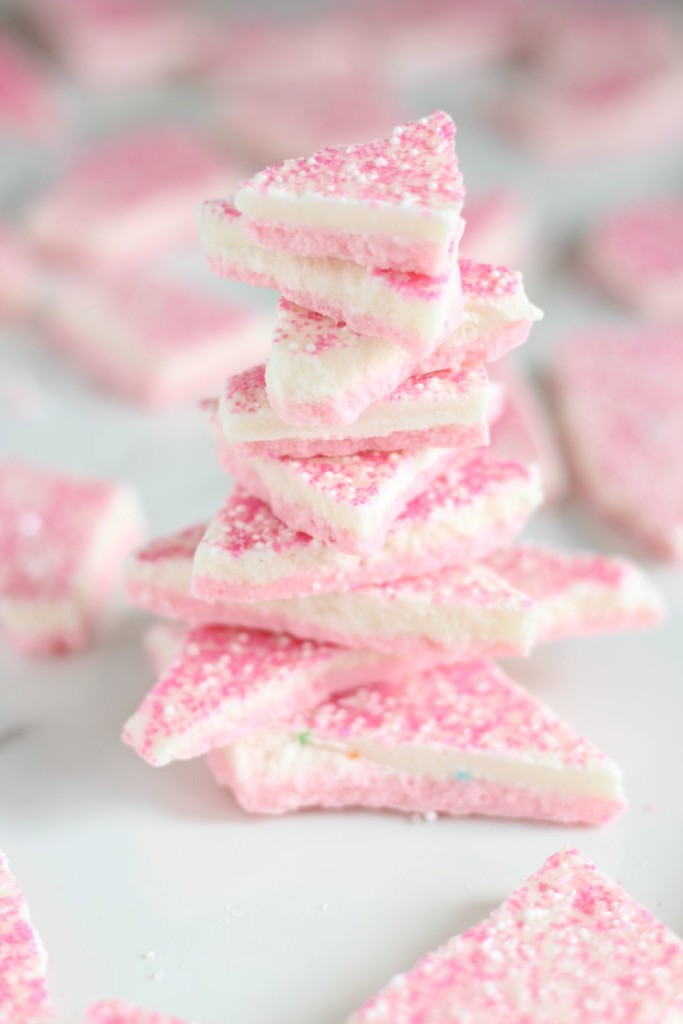 strawberry cake batter bark 13