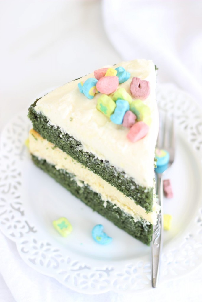 green velvet cheesecake cake 17