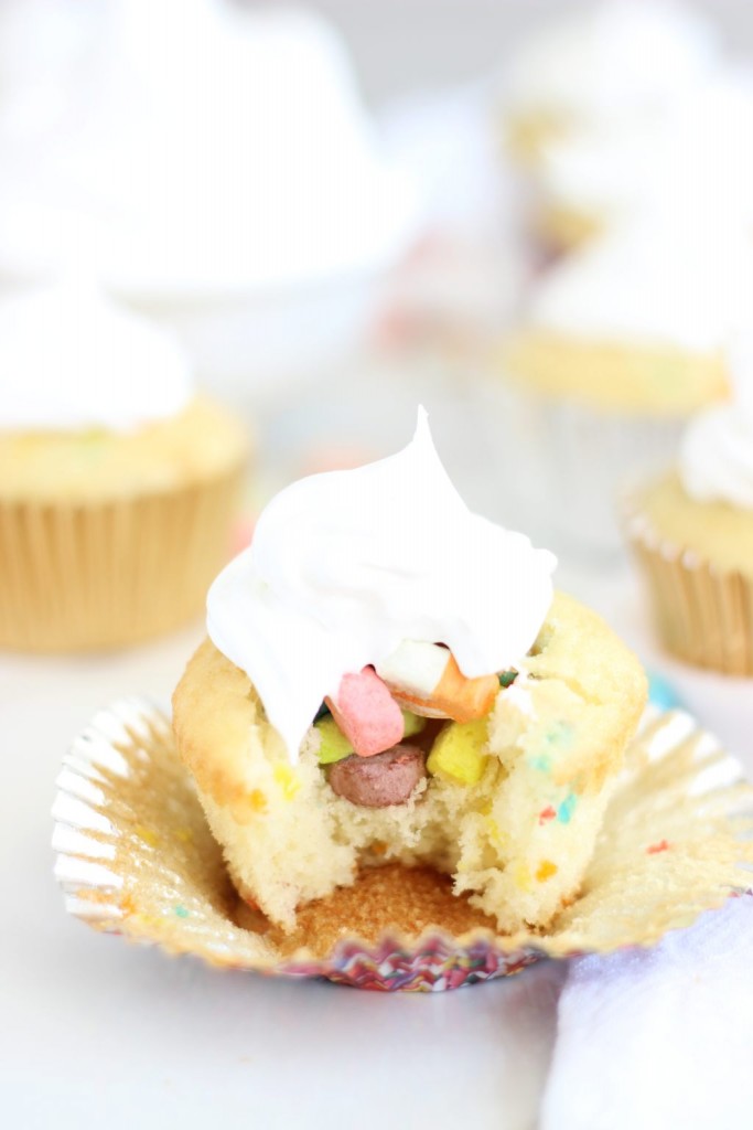 lucky charms cupcakes with marshmallow frosting 14