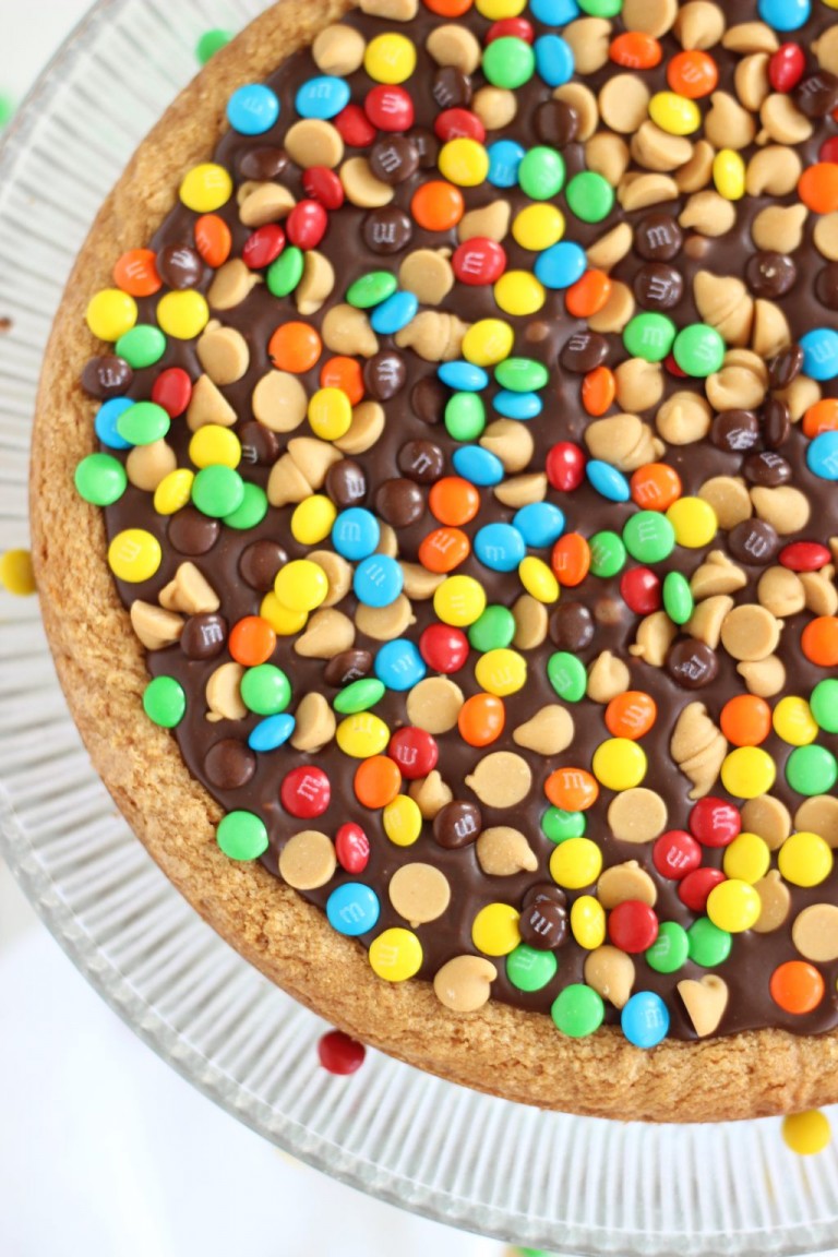 Chocolate Peanut Butter Cookie Pizza