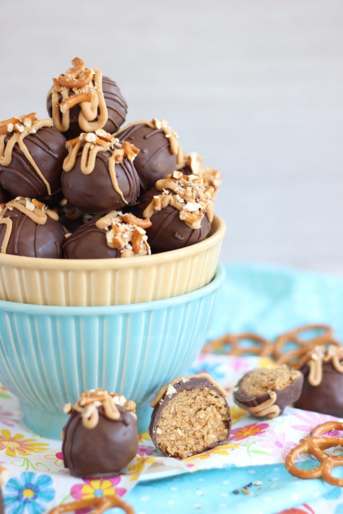 peanut butter pretzel truffles 4