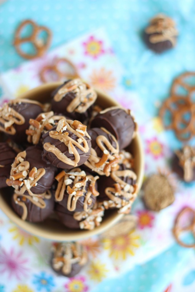 peanut butter pretzel truffles 7