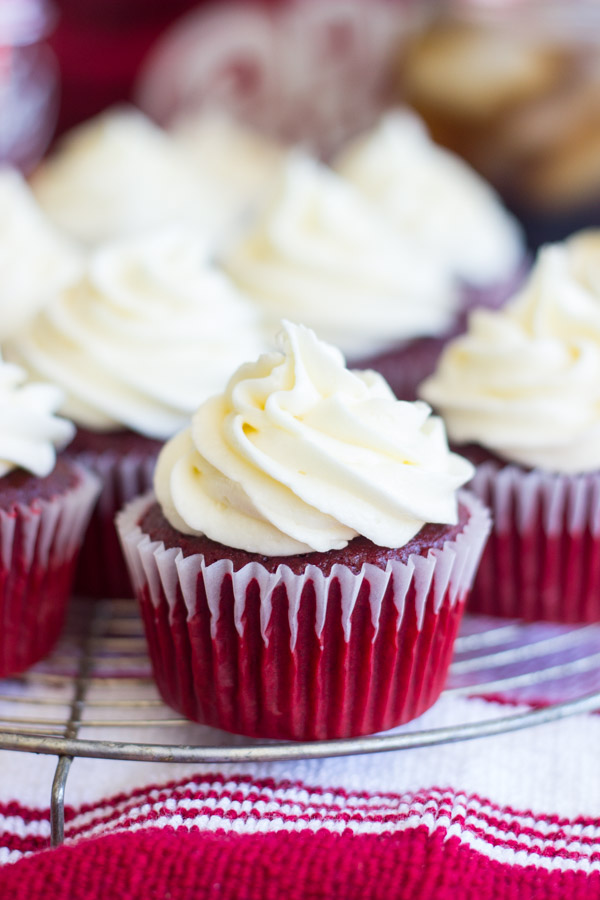 Dr Pepper Red Velvet Cupcakes with Cream Cheese Frosting (20)