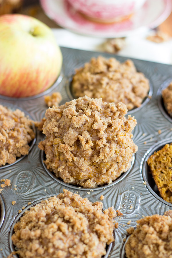 Pumpkin Apple Streusel Muffins (8)