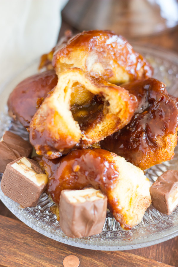 Snickers Monkey Bread (18)