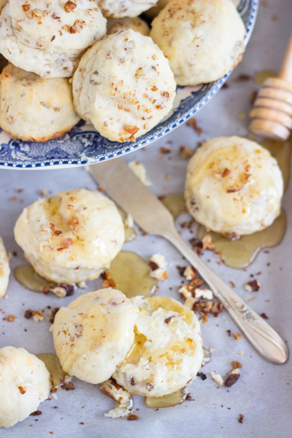 toasted-pecan-goat-cheese-biscuits-13