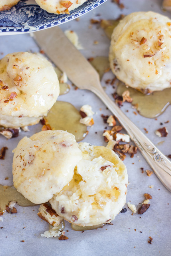 toasted-pecan-goat-cheese-biscuits-15