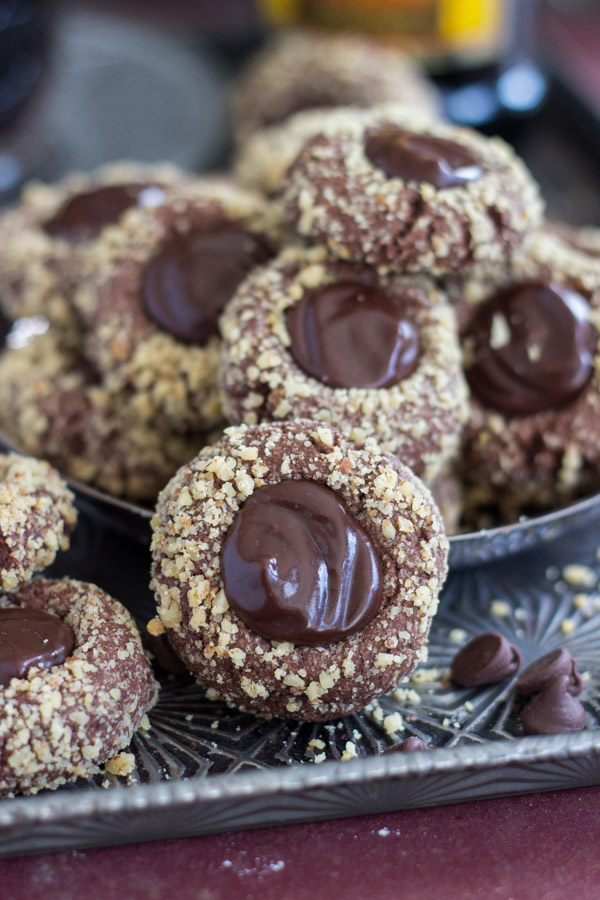 chocolate-hazelnut-thumbprints-with-kahlua-ganache-21