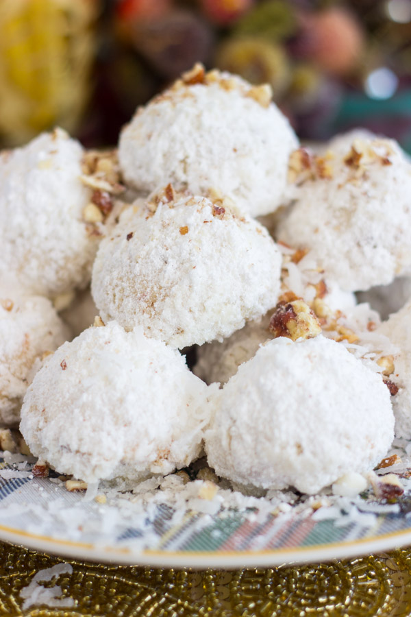 coconut-pecan-snowballs-3