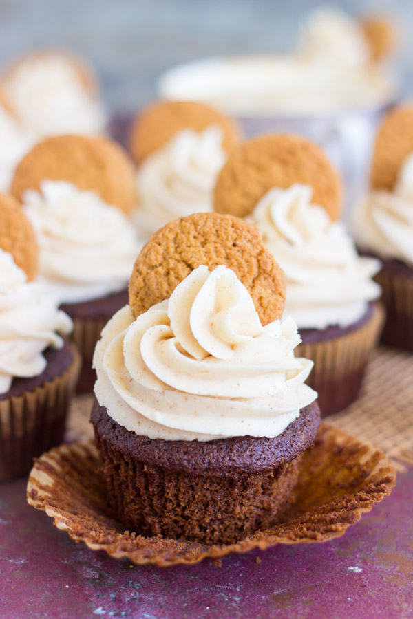 gingerbread-latte-cupcakes-with-brown-butter-frosting-12