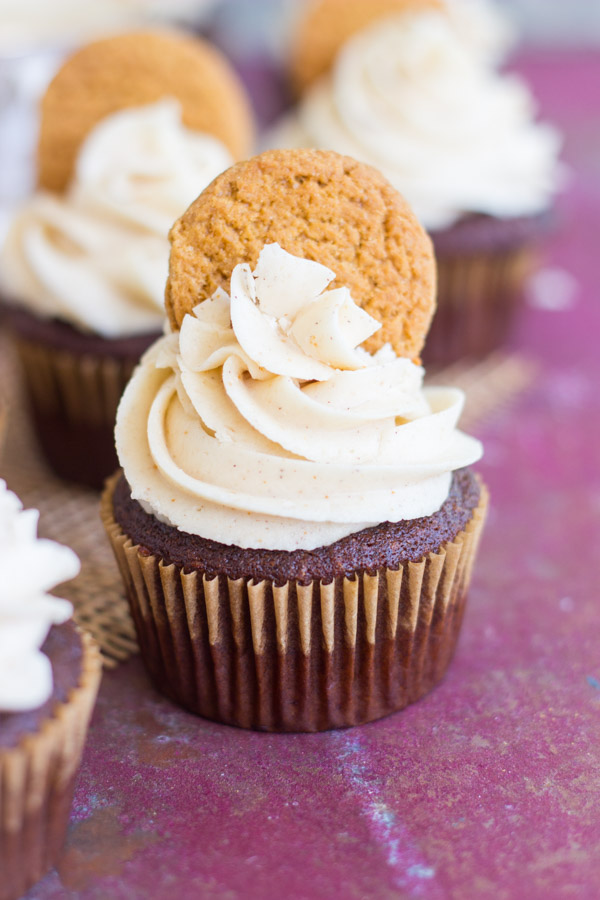 gingerbread-latte-cupcakes-with-brown-butter-frosting-3