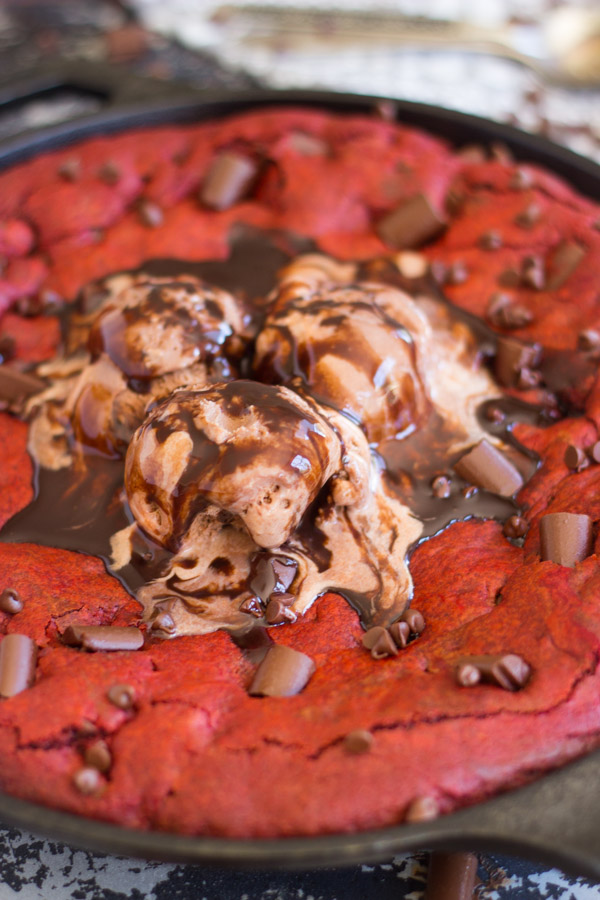 Red Velvet Chocolate Chunk Skillet Cookie (9)