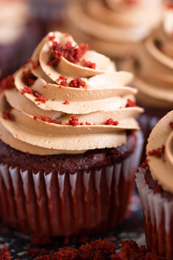 Nutella-Filled Red Velvet Cupcakes with Nutella Buttercream (11)