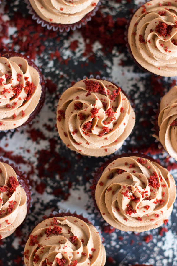 Nutella-Filled Red Velvet Cupcakes with Nutella Buttercream (7)