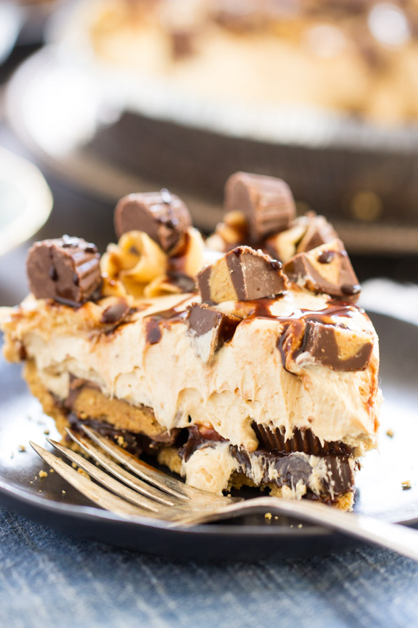 Reese's Cup No Bake Peanut Butter Pie Recipe - The Gold Lining Girl