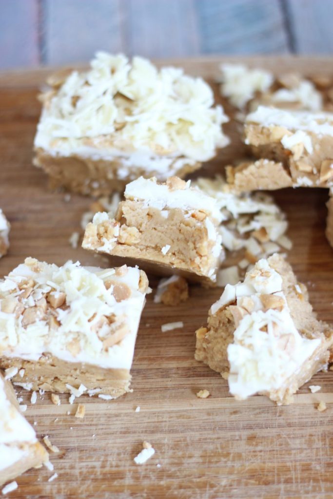 no bake white choc pb cup bars 1