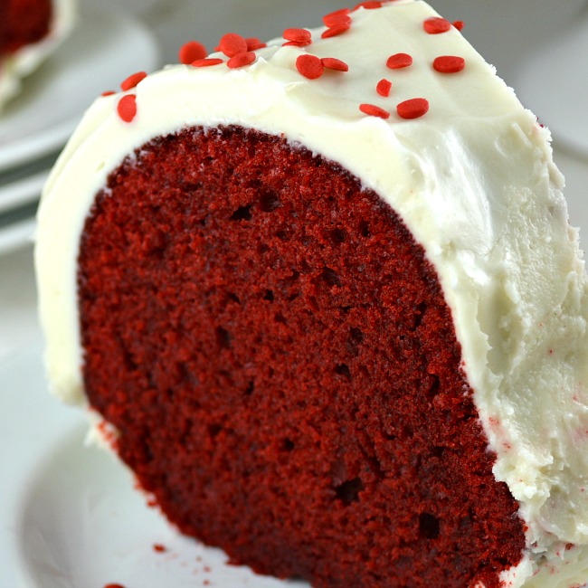 Red-Velvet-Bundt-Cake-2