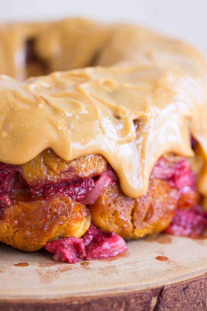 Peanut Butter Jelly Monkey Bread Recipe The Gold Lining Girl