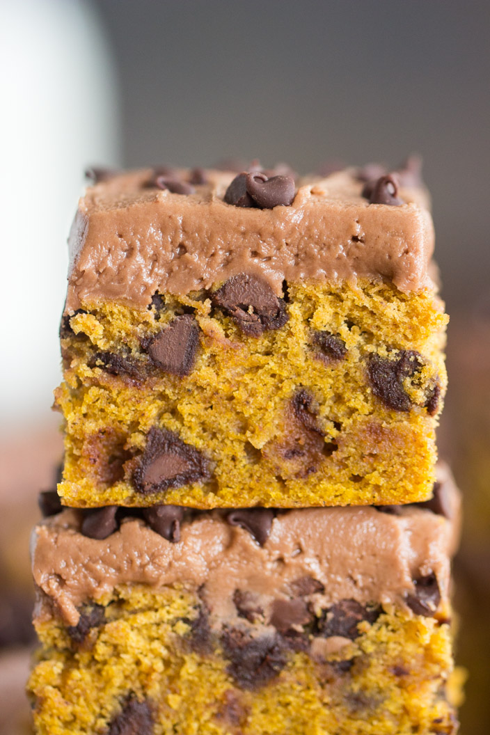 Pumpkin Chocolate Chip Bars - The Gold Lining Girl