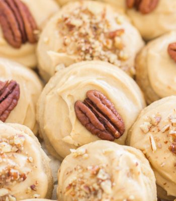 Pecan Praline Amish Sugar Cookies recipe image thegoldlininggirl.com 600x900 2